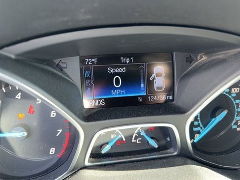 Used 2015 Ford Escape SE w/ Equipment Group 201A image 11