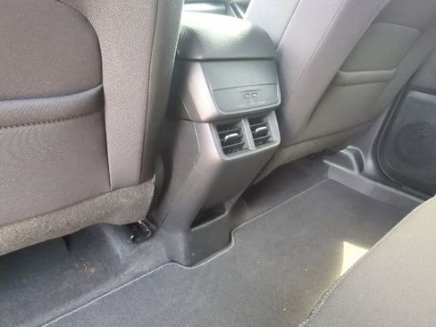 Used 2026 Chevrolet Equinox LT AWD/4WD image 23