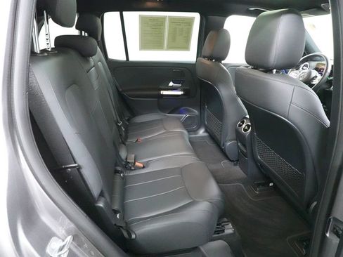 Used 2023 Mercedes-Benz EQB 300 4MATIC w/ Exclusive Package image 33