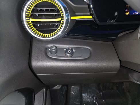 New 2026 Chevrolet Trax ACTIV w/ Driver Confidence Package image 17