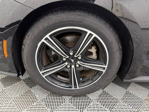 Used 2024 Ford Mustang Convertible image 12