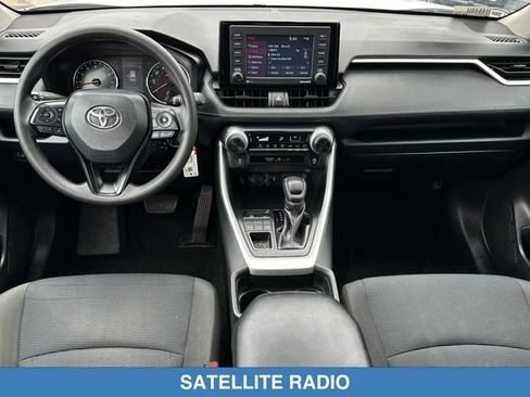 Used 2021 Toyota RAV4 LE w/ Carpet Mat Package (TMS) AWD/4WD image 14