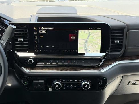 New 2026 GMC Sierra 3500 SLE AWD/4WD image 4