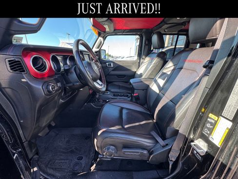 Used 2023 Jeep Gladiator Rubicon w/ Cold Weather Group image 7