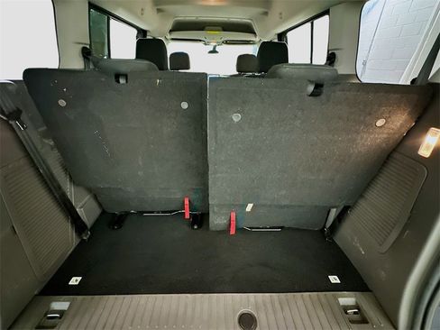 Used 2019 Ford Transit Connect XLT image 22