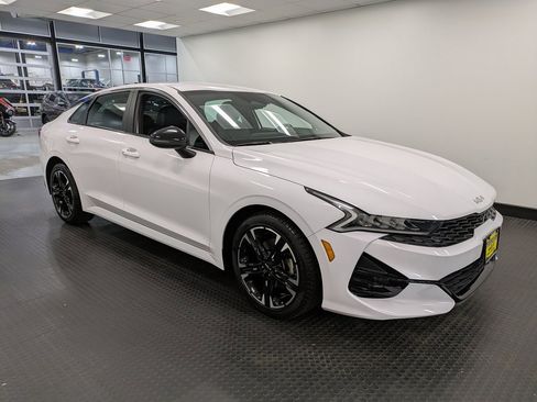 Used 2023 Kia K5 GT-Line image 3