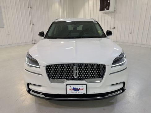 Used 2024 Lincoln Aviator 2WD image 31