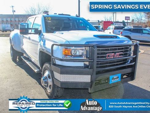 Used 2018 GMC Sierra 3500 SLT w/ Duramax Plus Package AWD/4WD image 6