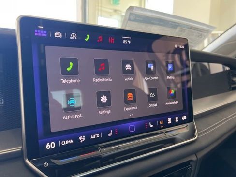 New 2026 Volkswagen Tiguan SE image 13