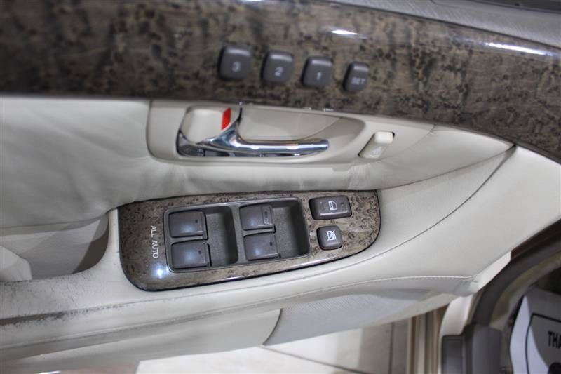 Used 2002 Lexus LS 430 RWD image 26