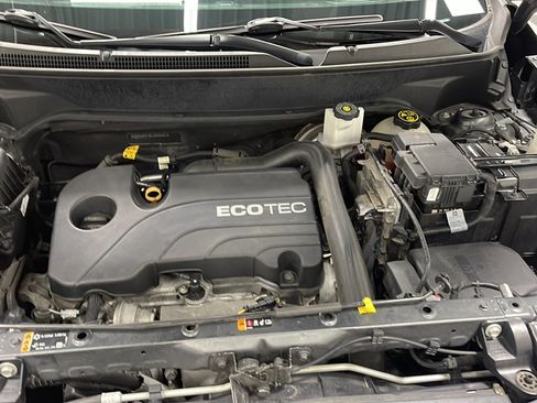 Used 2020 Chevrolet Equinox LT FWD image 25