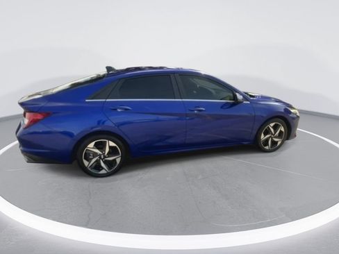 Used 2022 Hyundai Elantra Limited FWD image 9