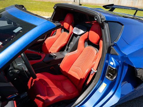 Used 2023 Chevrolet Corvette Stingray Preferred Cpe w/ Z51 Performance Package RWD image 35