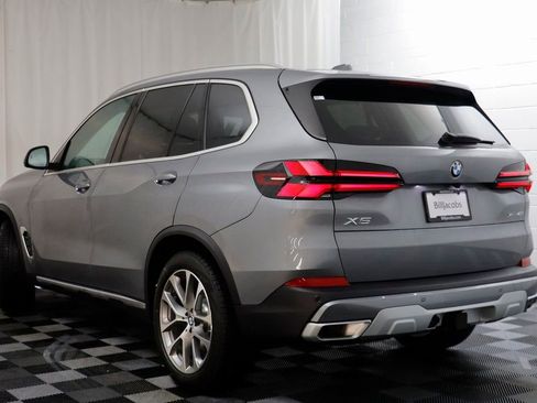 New 2026 BMW X5 xDrive40i w/ Climate Comfort Package AWD/4WD image 15