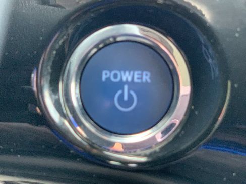 Used 2022 Toyota Prius Prime XLE FWD image 26