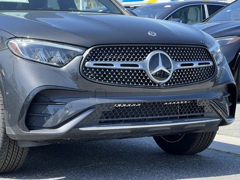 New 2025 Mercedes-Benz GLC 350e 4MATIC image 3