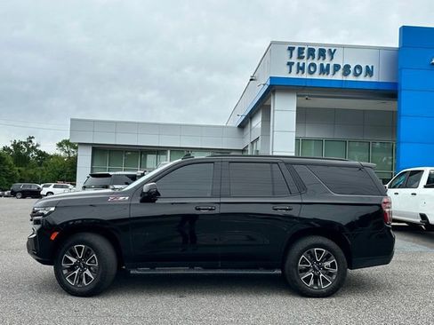 Used 2024 Chevrolet Tahoe Z71 w/ Luxury Package AWD/4WD image 5