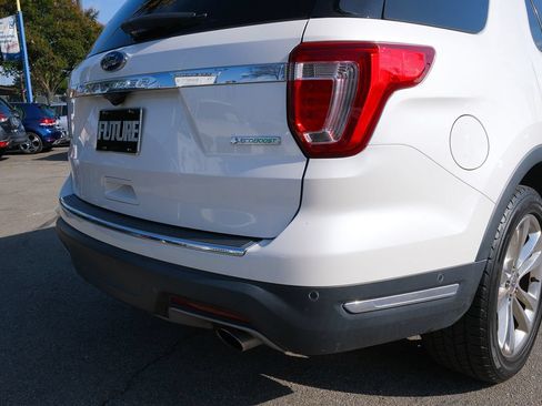 Used 2018 Ford Explorer Limited w/ Equipment Group 301A FWD image 36