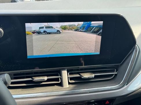 Used 2026 Chevrolet Trax ACTIV w/ Driver Confidence Package image 24