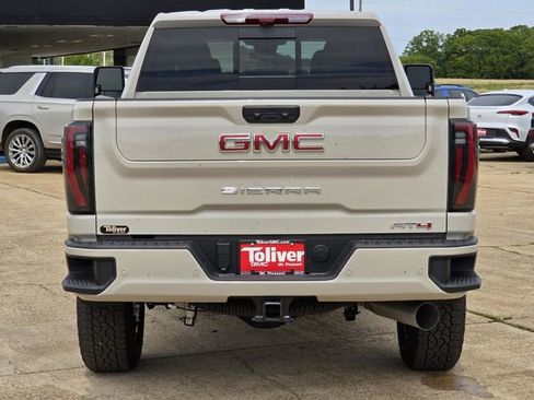 New 2026 GMC Sierra 2500 AT4 image 8