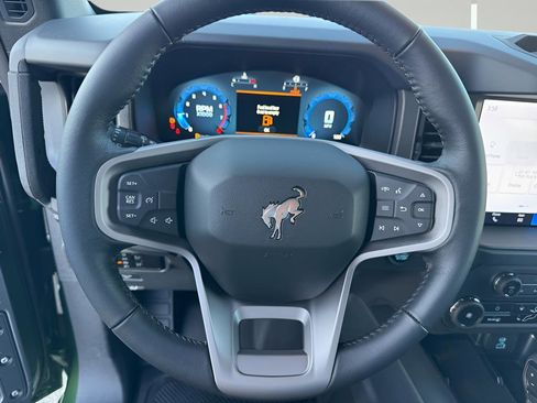 New 2025 Ford Bronco Badlands image 13