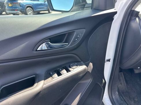 Used 2024 Chevrolet Equinox LT w/ LPO, Floor Liner Package AWD/4WD image 21