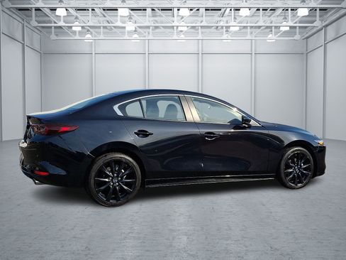 Used 2024 MAZDA MAZDA3 s FWD image 5