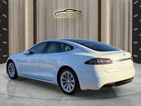 Used 2016 Tesla Model S RWD image 5