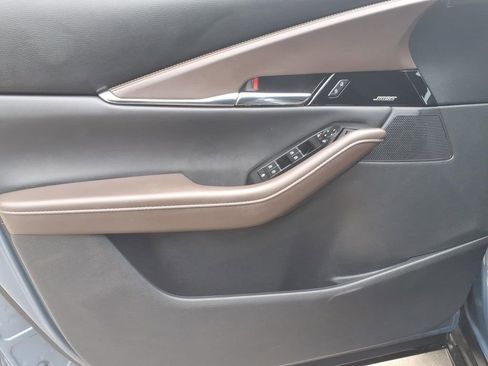 Used 2021 MAZDA CX-30 FWD 2.5 S w/ Premium Package image 19