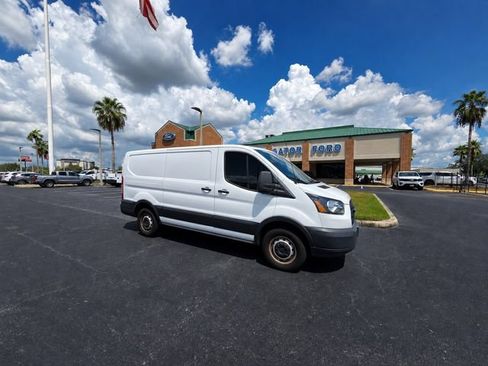 Used 2019 Ford Transit 250 130 Low Roof RWD image 2