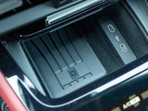 New 2026 Porsche Cayenne GTS image 30