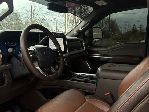 Used 2024 Ford F250 King Ranch image 18