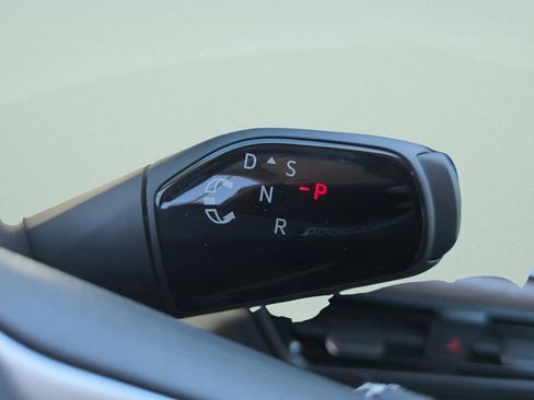 New 2026 Volkswagen Tiguan S FWD image 44