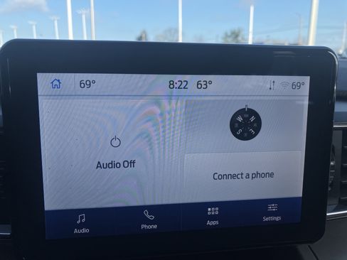 Used 2023 Ford Explorer XLT w/ Equipment Group 202A image 31