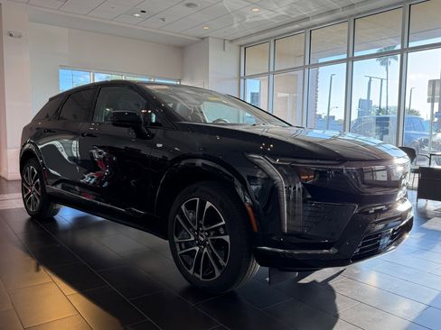 New 2026 Cadillac Optiq Sport 1 image 7