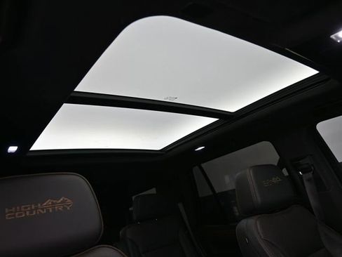 Used 2021 Chevrolet Tahoe High Country image 46