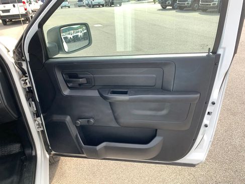 Used 2015 RAM 2500 Tradesman RWD image 20