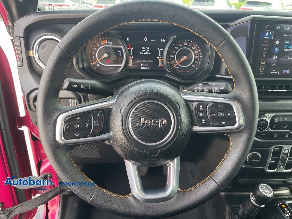 Used 2024 Jeep Wrangler Unlimited Sahara w/ Technology Group AWD/4WD image 12