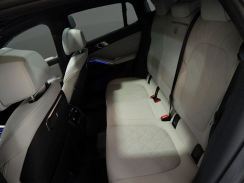 Used 2026 BMW X6 M60i image 32