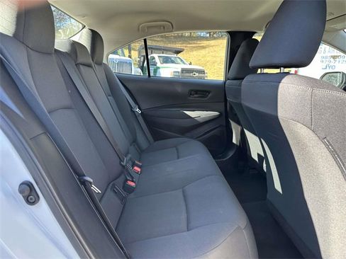 Used 2025 Toyota Corolla LE image 22