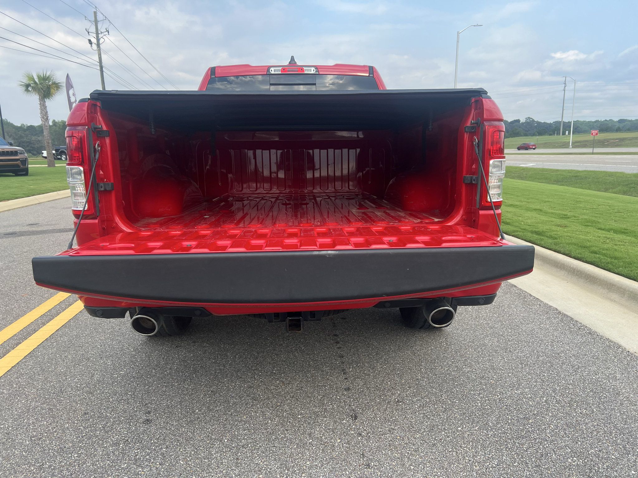 Used 2022 RAM 1500 Big Horn AWD/4WD image 10