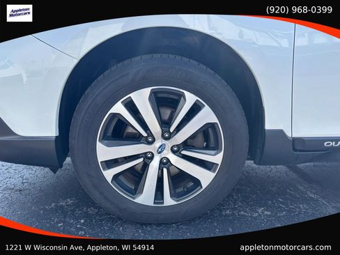 Used 2019 Subaru Outback 2.5i Limited AWD/4WD image 12