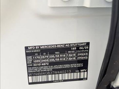 Used 2026 Mercedes-Benz GLB 250 image 16