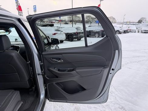 Used 2023 Chevrolet Traverse RS w/ LPO, Floor Liner Package image 15