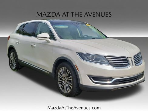 Used 2018 Lincoln MKX Reserve w/ Lincoln MKX Climate Package AWD/4WD image 8