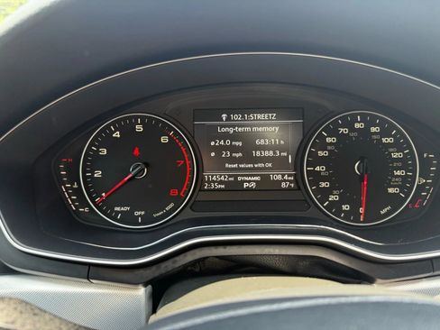 Used 2017 Audi A4 2.0T allroad Premium w/ Convenience Package image 24