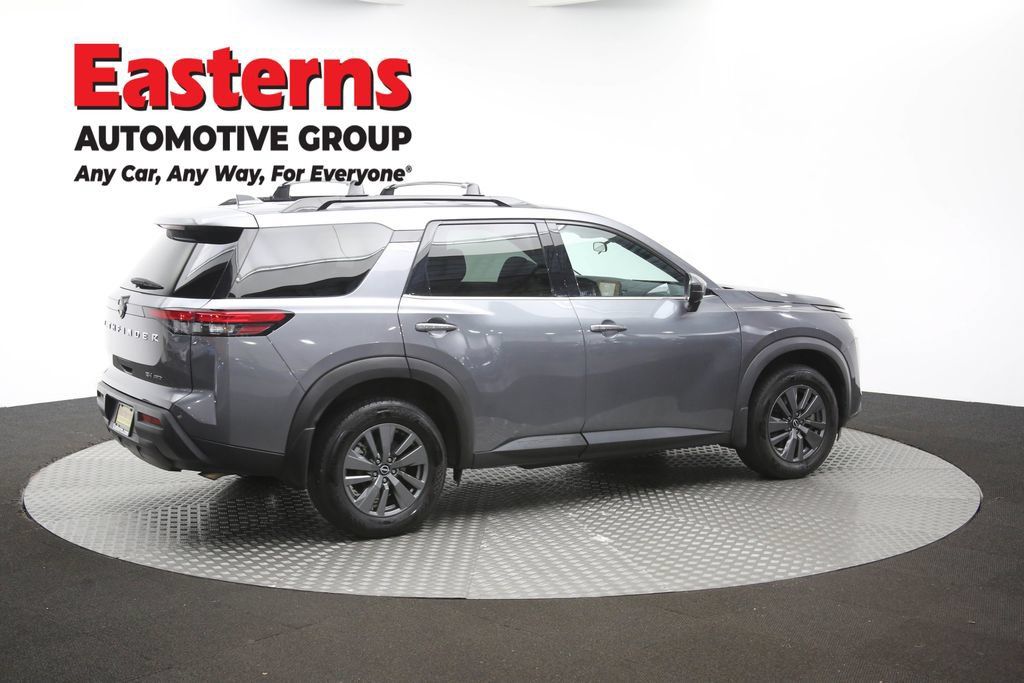 Used 2024 Nissan Pathfinder SV AWD/4WD image 44