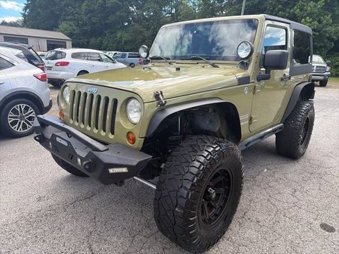 Used 2013 Jeep Wrangler Sport AWD/4WD image 3