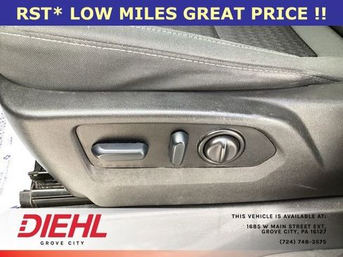 Used 2022 Chevrolet Silverado 1500 RST w/ Z71 Off-Road Package AWD/4WD image 24