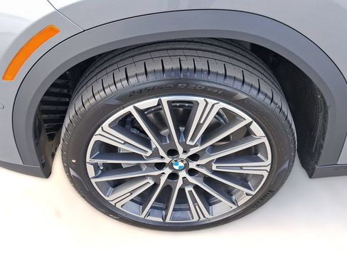 Used 2026 BMW X2 xDrive28i w/ Technology Package AWD/4WD image 11